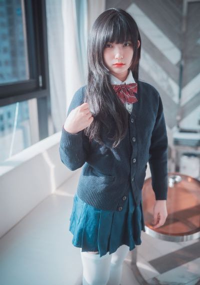 《美丽教师》在线观看