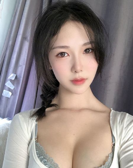 湖畔陌生人
