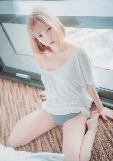 年轻的护士韩国